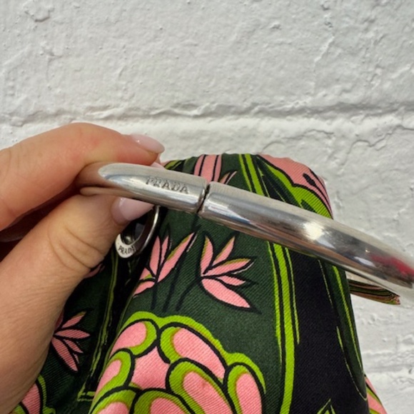 2003 PRADA Bag Wristlet with Limited Edition Print (Holliday & Brown LONDON) - Picture 13 of 16